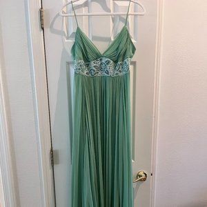 NWT, Size 10, BCBG Green Silk Dress, Full-length